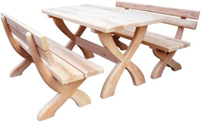 Стол и две скамейки из натурального дерева