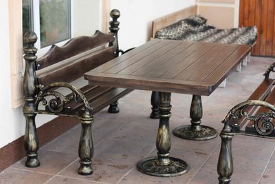 Розкішний садовий комплект стіл з лавками із чавуну