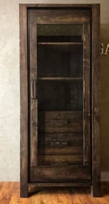 Купити дерев'яну шафу із скляними дверима в стилі лофт.