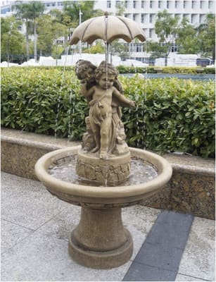 Вишуканий декоративний фонтан