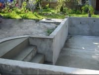 Бетоний блок для будівництва басейнів