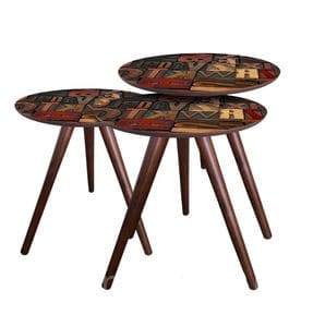 Круглий дерев'яний стіл з розписною стільницею на трьох ніжках. Фото 5