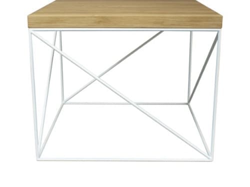 Пропонуємо Вам дерев'яний журнальний стіл у формі куба