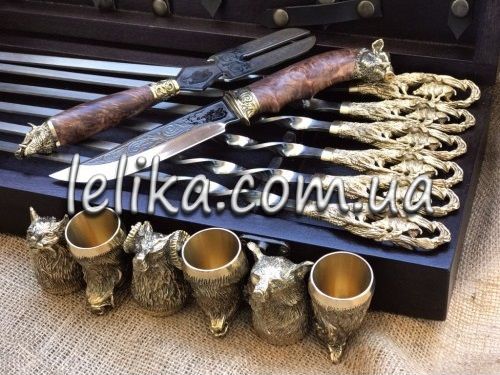 подарунковий набір для чоловіка, мисливця із бронзовими шампурами, чарками, ножем, вилкою