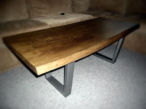 Купити дерев'яний журнальний стіл з масиву ясеня