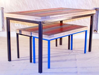 Великий обідній стіл з лавами з деревини сосни