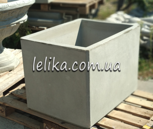 вазон бетонний вуличний кубічний