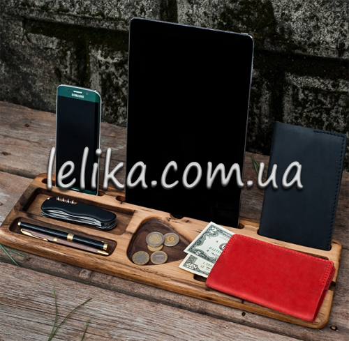 Дерев'яний органайзер для канцелярії з підставками для мобільних пристроїв